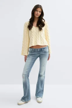 14+ cable knitted sweater