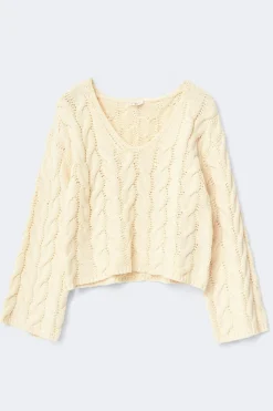 14+ cable knitted sweater