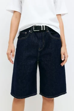 Baggy denim shorts