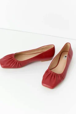 Ballet flats