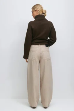 Barrel balloon jeans