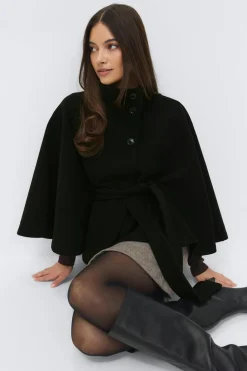 Belt cape jacket