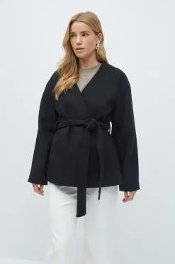 Belted short coat