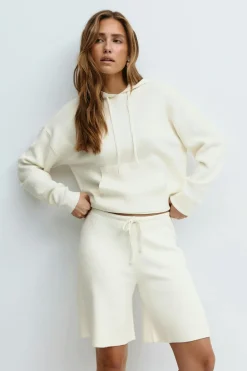 Bermuda knitted shorts