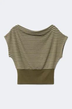 Boatneck top