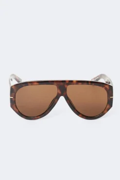 Bold aviator sunglasses