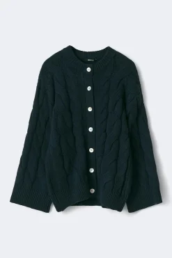 Chunky knitted cable cardigan