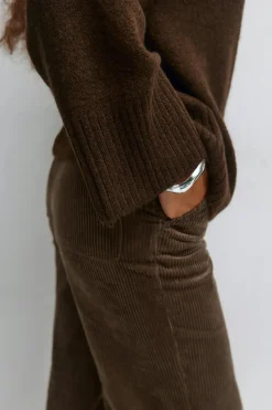 Corduroy high waist trousers