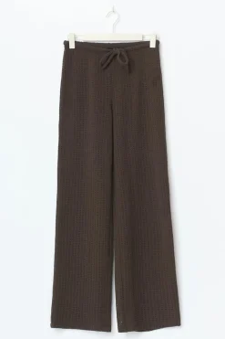Crochet trousers