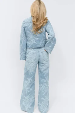 Embroidery jeans