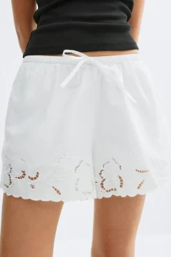 Embroidery poplin shorts