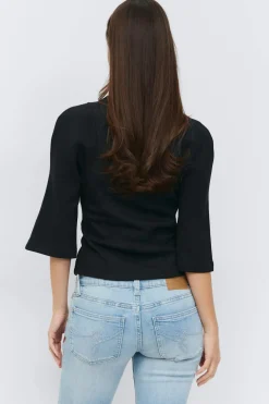 Fitted top