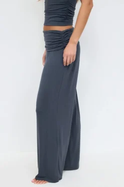 Folded wide yoga trousers