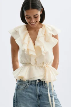 Frill top