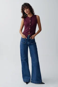 Front pocket flare jeans