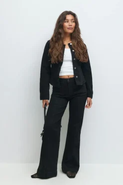 Front seam flare jeans