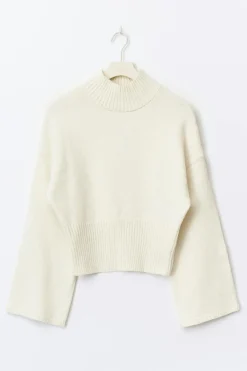 Funnel neck knitted sweater