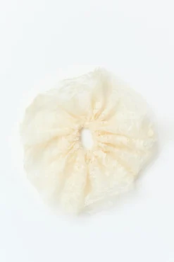 Hair tie