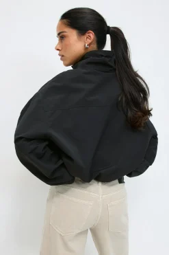 High neck sporty jacket