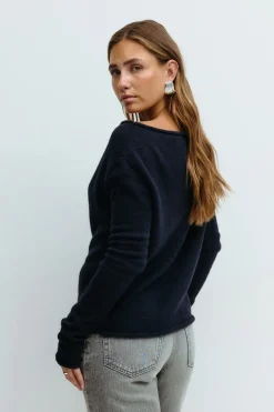 Knitted boatneck top