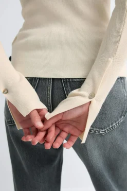 Knitted cardigan