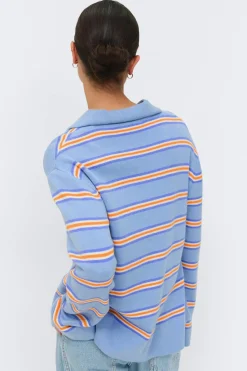 Knitted collar sweater