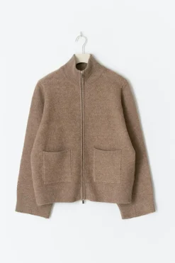 Knitted pocket cardigan