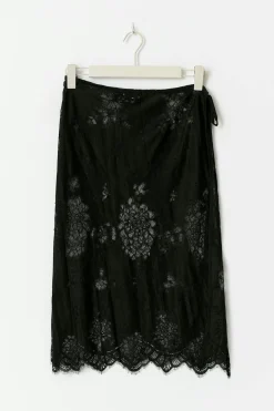 Lace apron skirt