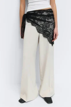 Lace hip scarf