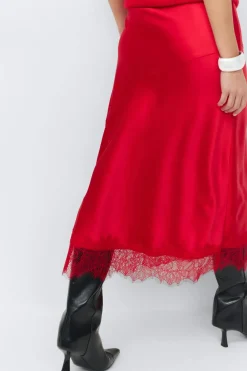 Lace skirt