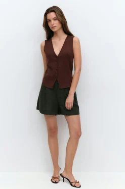 Linen shorts