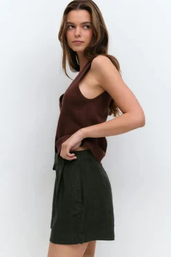 Linen shorts