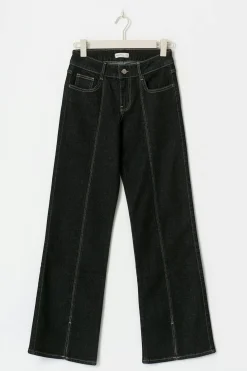 Low front slit jeans