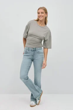 Low waist bootcut jeans