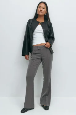Low waist bootcut trousers