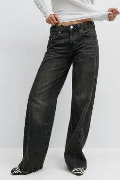 Low wide front seam jeans