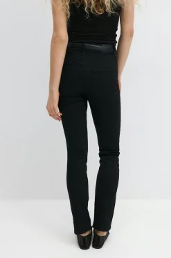 Molly straight jeans