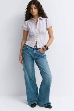 Puff sleeve shirt