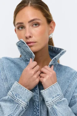 Sculpted denim jacket
