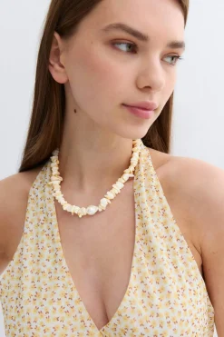 Sea pearl necklace