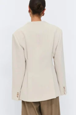 Shaped blazer