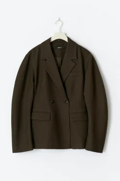 Shaped blazer