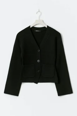 Shaped knitted cardigan