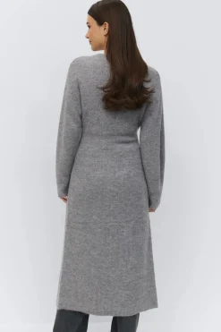 Shaped knitted dress