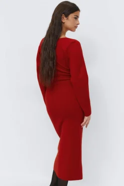 Shaped knitted dress