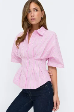 Shaped shirt