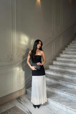 Sleeveless dropped waist dress