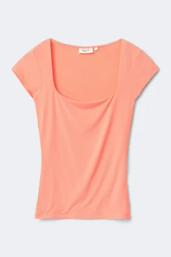 Slim fit short sleeve top