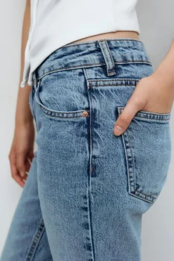 Slit jeans