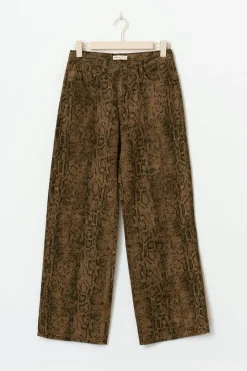 Snake jeans